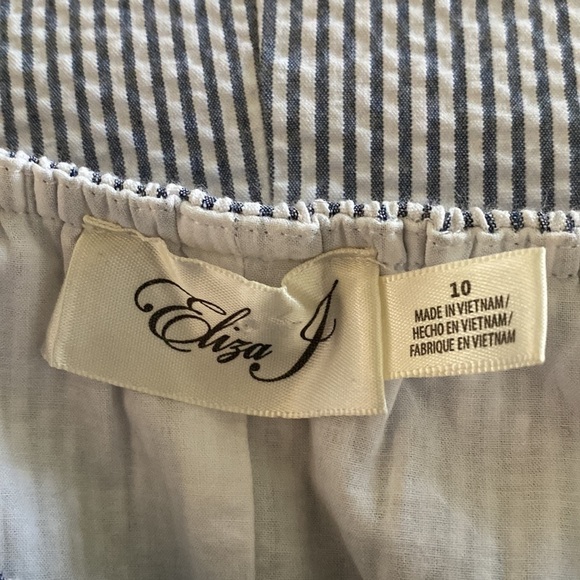 Eliza J blue and white seersucker stripe mini dress size 10. - Picture 8 of 11